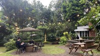 Rene Cafe cocok dikunjungi pada pagi dan sore hari. Saat kami berkunjung, terlihat beberapa pengunjung yang berdatangan mulai pukul 5 sore. Foto: detikFood/Yenny Mustika Sari