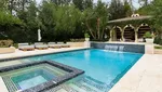 Penampakan Jeroan Rumah Bersejarah The Kardashians yang Dijual Rp 220 M