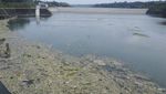 Penampakan dari Udara Sampah Penuhi Bendungan Leuwikeris Ciamis