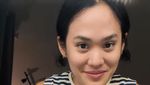 Sheryl Sheinafia Makan Burger Bareng Bisma Karisma dan Jajan Pentol