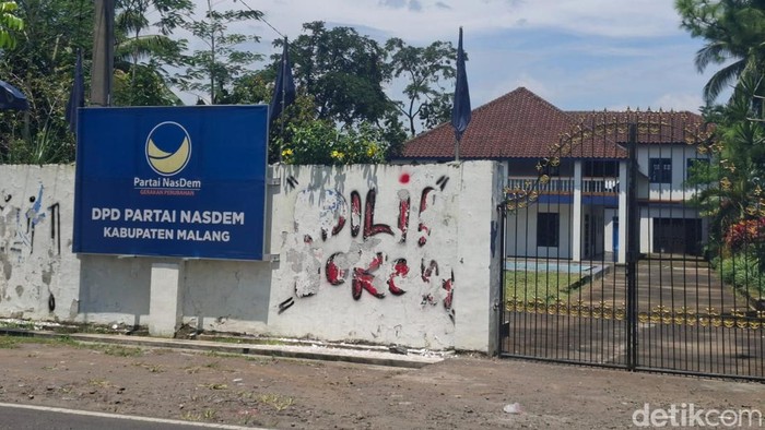 vandalisme adili jowoki di malang
