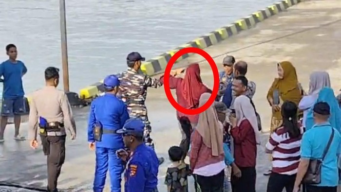 Wanita di Majene ngamuk di pelabuhan gegara tidak terima ditinggal pacar ke Kalimantan.