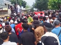 Video: Diduga Jadi Tempat Mesum, Hotel di Bogor Digeruduk Warga