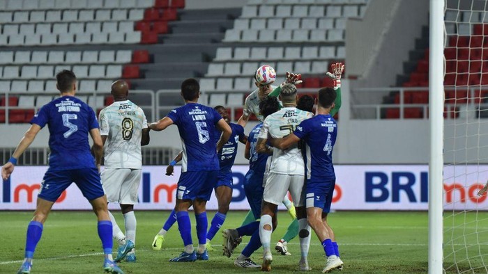 Gol Nick Kuipers di laga Persib Vs PSIS Semarang.