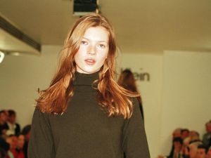 Kate Moss Ungkap Masa Terkelam dalam Hidup