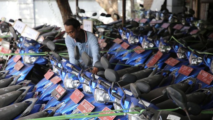 Kendaraan yang dilelang Pemkot Surabaya.