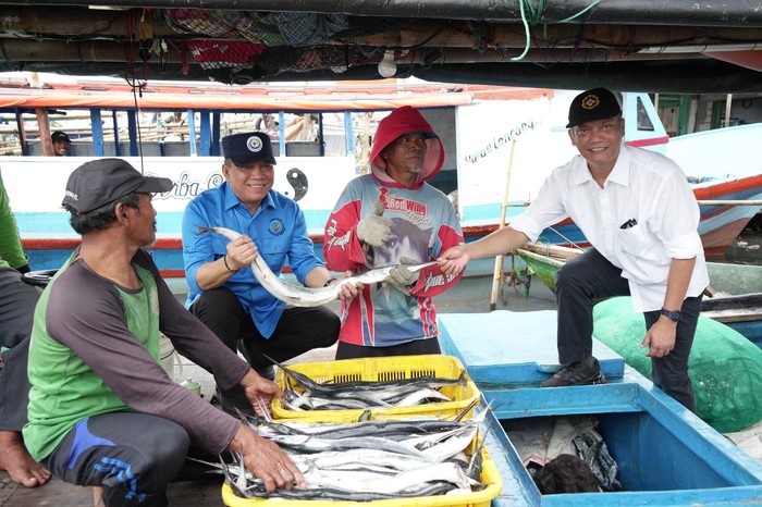 KKP Bantu Nelayan Terdampak Pagar Laut Tangerang Jadi Lebih Produktif