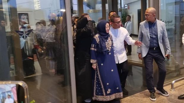 Megawati Soekarnoputri tiba di Jeddah, Arab Saudi, Minggu (9/2/2025) sore waktu setempat. (Gibran Maulana/detikcom).