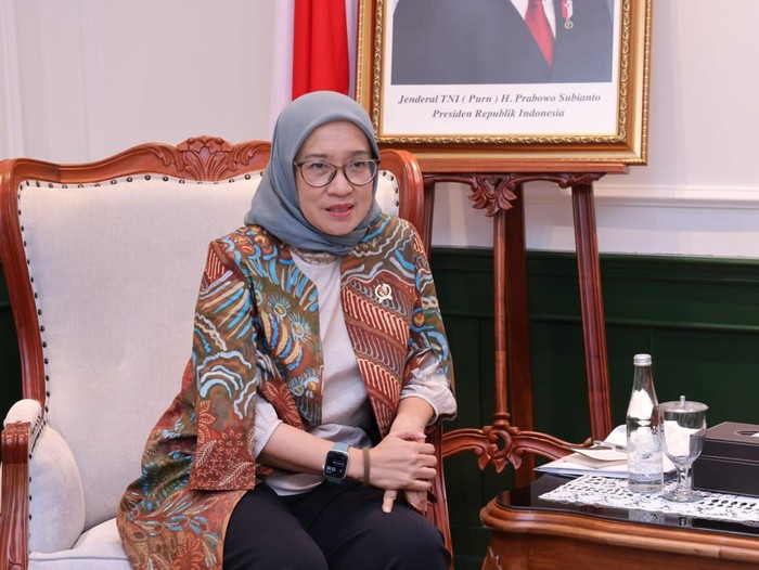 MenPAN-RB Rini Widyantini