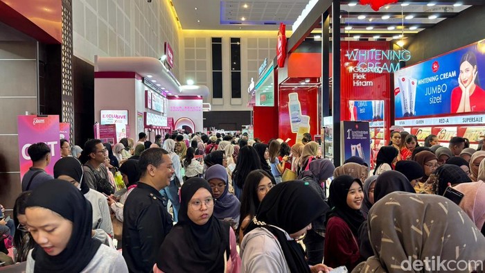 Suasana Surabaya X Beauty 2025 di hari terakhir Suasana Surabaya X Beauty 2025 di hari terakhir, Minggu 9 Februari 2025.