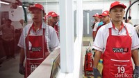 PT Astra Honda Motor (AHM) dan jaringan main dealernya bersama 713 SMK mitra binaan menyiapkan generasi unggul menyongsong era elektrifikasi dengan serangkaian uji pengetahuan terkait sepeda motor listrik dalam ajang Festival Vokasi Satu Hati (FEVOSH) 2025.  