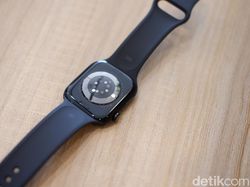 Unboxing Apple Watch Series 10 Jet Black yang Menawan