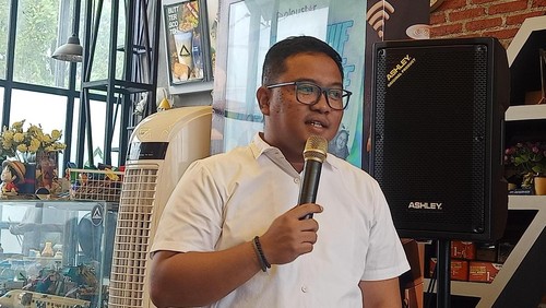 Area Manager Communication & CSR Pertamina Patra Niaga Regional Jatimbalinus Ahad Rahedi saat dijumpai di Denpasar, Bali pada Senin (10/2/2025). (Karsiani Putri/detikBali)