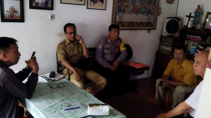 Bhabinkamtibmas Gowongan bersama perangkat RT 22 dan Pemerintah Kelurahan Gowonen, Jetis, Kota Jogja, mendatangi rumah Farrel yang sempat disebut hilang, Senin (10/2/2025).