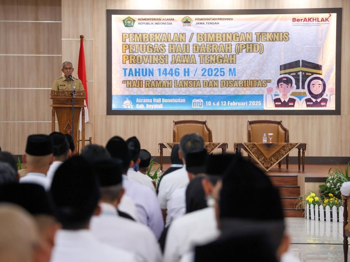 Bimbingan teknis 254 Petugas Haji Daerah di Asrama Haji Donohudan, Kabupaten Boyolali, Senin (10/2/2025).