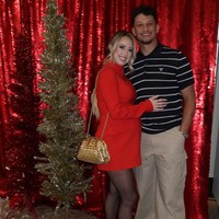 Postingan itu sendiri menuai perhatian bukan hanya karena gaya Brittany. Wanita yang dikenal sebagai model ini mendapat banyak kritik karena tim suaminya kalah 40-22 dari lawan. Waktu mengunggahnya pun dianggap tidak mengerti situasi kekalahan.Foto: Instagram Brittany Mahomes