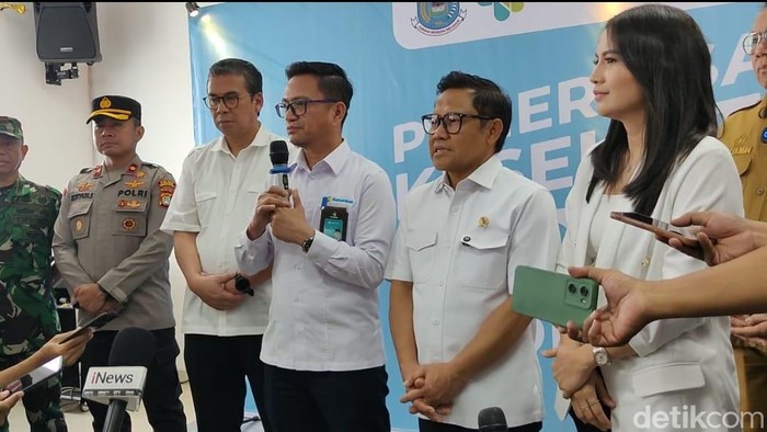 Cek kesehatan gratis di Tangsel. (Taufiq/detikcom)