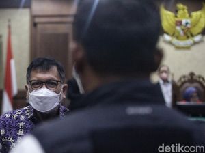 Jaksa: Zarof Ricar Simpan Rp 915 M dan 51 Kg Emas Hasil Gratifikasi di Rumah