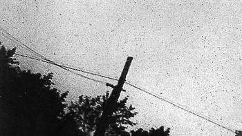 UFO masih menjadi misteri hingga sekarang. Foto: Demilked