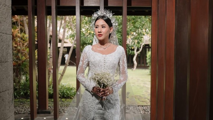Foto Pernikahan Angga Yunanda dan Shenina Cinnamon