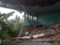 Sekolah Rusak Dihantam Longsor, Siswa SDN Fatululat Kupang Diliburkan