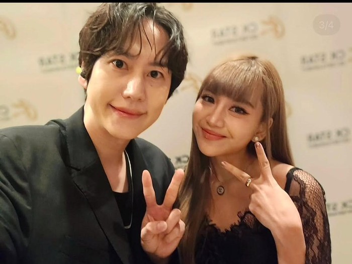 Ghea Indrawari dengan Khyunyun