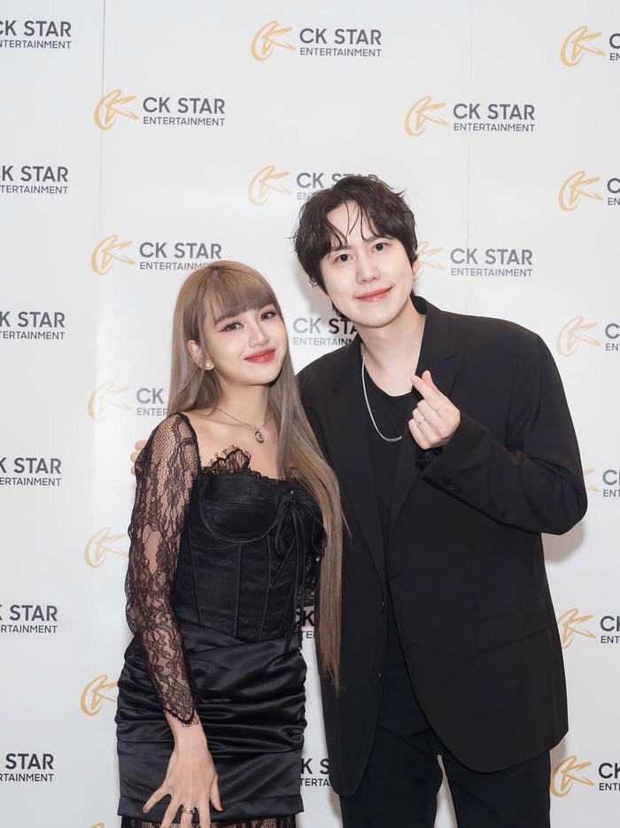 Ghea Indrawari Ghea Indrawari dengan Khyunyun