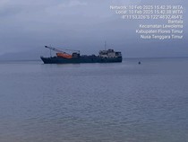 KM Tefelink Berhasil Lepas Kandas di Teluk Hading, tapi Belum Bisa Berlayar