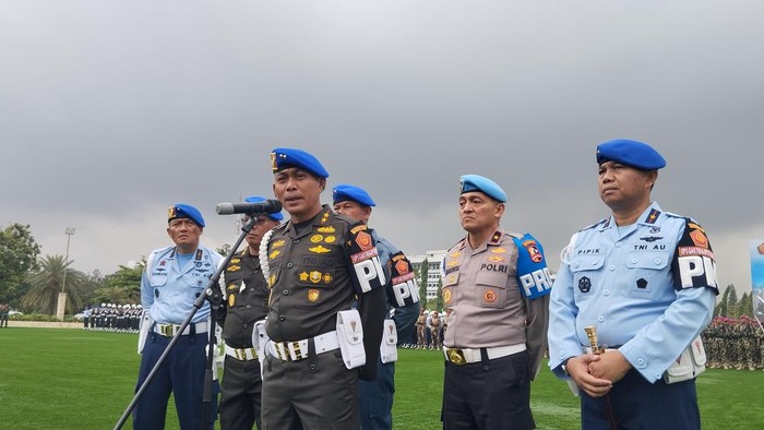 Komandan Pusat Polisi Militer (Danpuspom) TNI Mayjen Yusri Nuryanto (bicara dengan mic)-(Fawdi/detikcom)