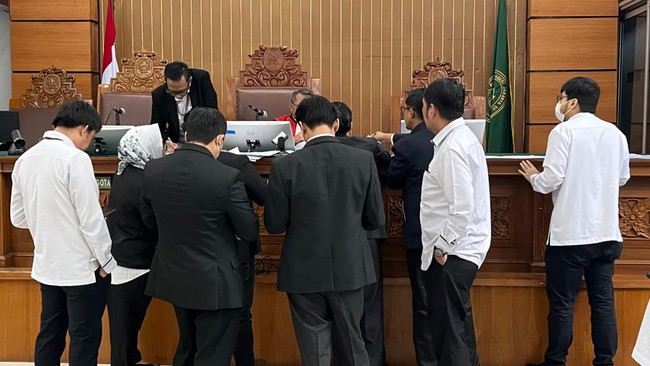 Giliran KPK Melawan Hasto di Praperadilan Giliran KPK Melawan Hasto di Praperadilan