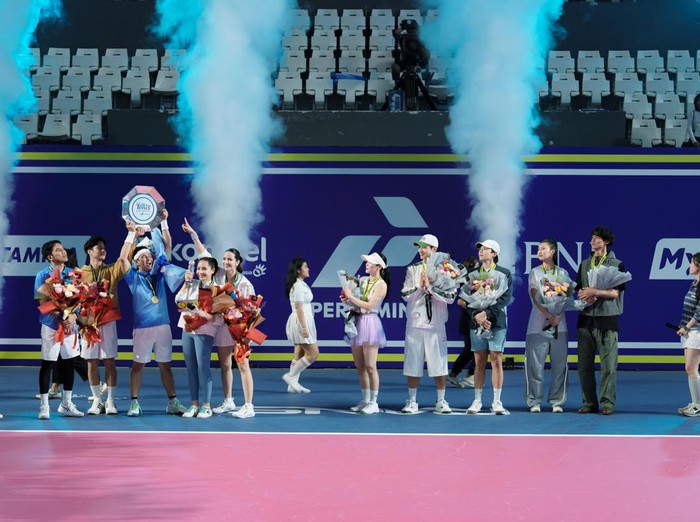 Lagi-Lagi Tenis Internasional Lagi-Lagi Tenis Internasional