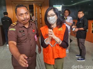 Meirizka Widjaja-Lisa Rachmat Jalani Sidang Suap Vonis Bebas Ronald Tannur