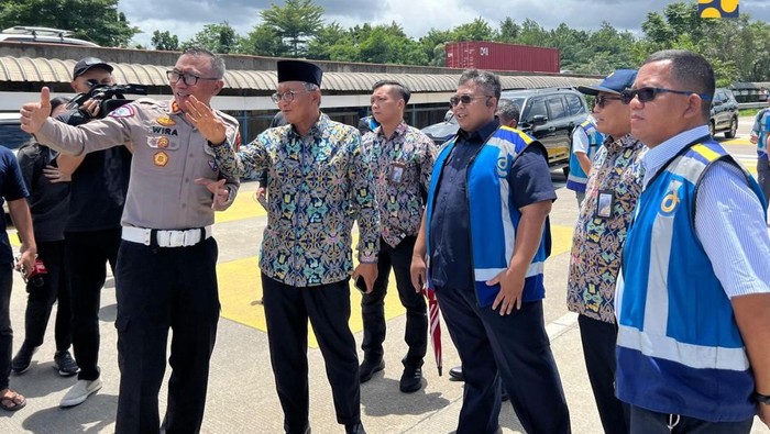 Menteri Pekerjaan Umum (PU) Dody Hanggodo menginstruksikan agar dilakukan evaluasi menyeluruh terhadap ruas-ruas jalan nasional.