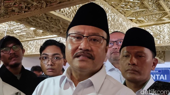 Menteri Sosial (Mensos) Saifullah Yusuf (Gus Ipul) di Graha Unesa.