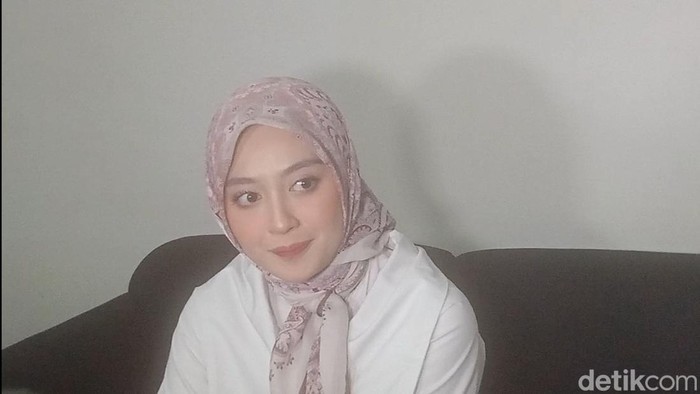Nabilah eks JKT48 saat ditemui di kawasan Jakarta.