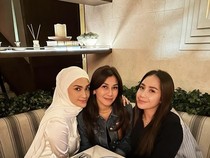 Nisya Ahmad Kompak Kulineran Bareng Nagita Slavina dan Keluarga