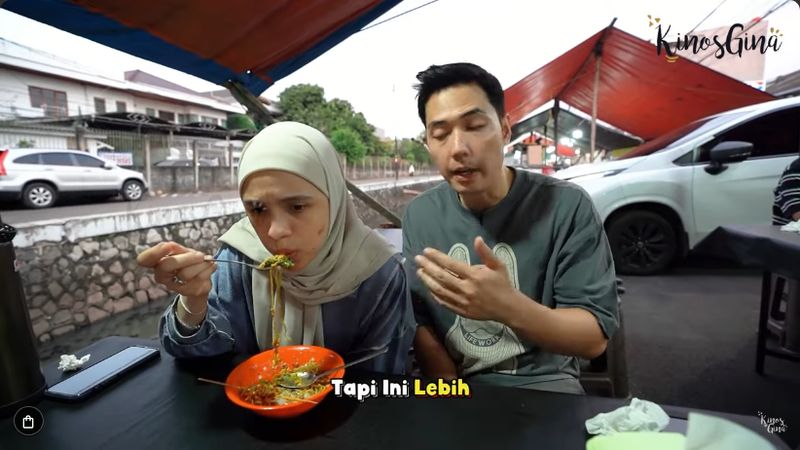 Nycta Gina dan Kinos kulineran di Sunter