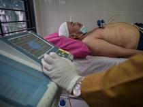 Potret Cek Kesehatan Gratis Dimulai Serentak di Puskesmas Seluruh RI