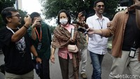 Kasus korupsi di PT PGN berkaitan dengan korupsi transaksi jual beli gas yang melibatkan PT PGN dan PT Inti Alasindo Energi. Dugaan perbuatan korupsi itu terjadi di periode 2017 hingga 2021. Adapun dalam kasus ini, KPK mengatakan ada dua orang yang menjadi tersangka. KPK belum membeberkan identitas dari para tersangka.