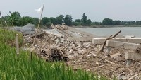 Anggaran proyek dari APBD Pemkab Bojonegoro yang baru selesai dikerjakan akhir bulan Desember 2024 ini senilai hampir Pp 40 miliar.