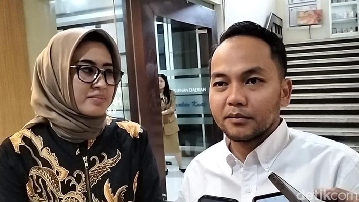 Wakil Wali Kota Solo terpilih, Astrid Widayani (kiri) dan Wali Kota Solo terpilih, Respati Ardi ditemui di Balai Kota Solo, senin (10/2/2025).