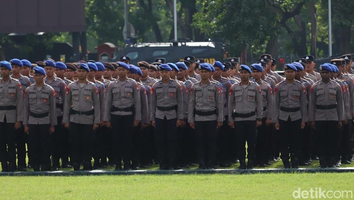 Ribuan personel gabungan disiagakan selama pelaksanaan Operasi Keselamatan Semeru 2025