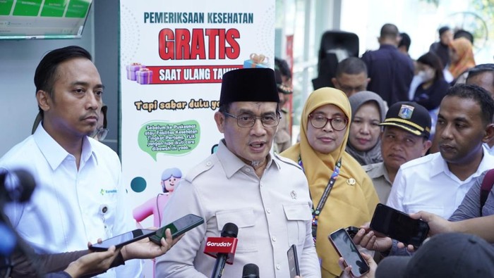 Wamenag Romo Muhammad Syafi’i saat menghadiri peluncuran Cek Kesehatan Gratis di Puskesmas Pasar Minggu, Jakarta Selatan, Senin (10/12/2025).
