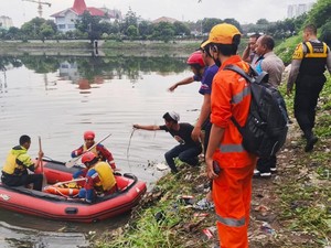 Wanita Ceburkan Diri ke Waduk Pluit gara-gara Ribut Sama Pacar