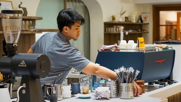 Menu spesial Valentine di soiree rooftop bar