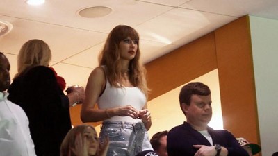 Potret Tegangnya Taylor Swift Nonton Pacar Tanding di Super Bowl 2025