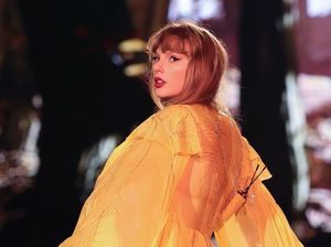 Taylor Swift Kena Sindir Ibu Mantan Kekasih, Untung Aku Tak Jadi Mertuanya