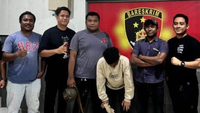 Zulkifli Djawabung, DPO kasus pencurian kendaraan bermotor di Kota Madiun, Jawa Timur, saat diamankan di Polda NTT.