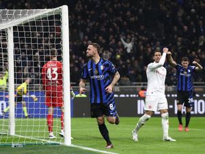 Inter Vs Fiorentina: Si Ular Menang 2-1