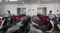 Subsidi tersebut menekankan langkah pemerintah dalam mengakselerasi adopsi motor listrik di Indonesia sebagai bagian dari upaya transisi ke energi bersih.